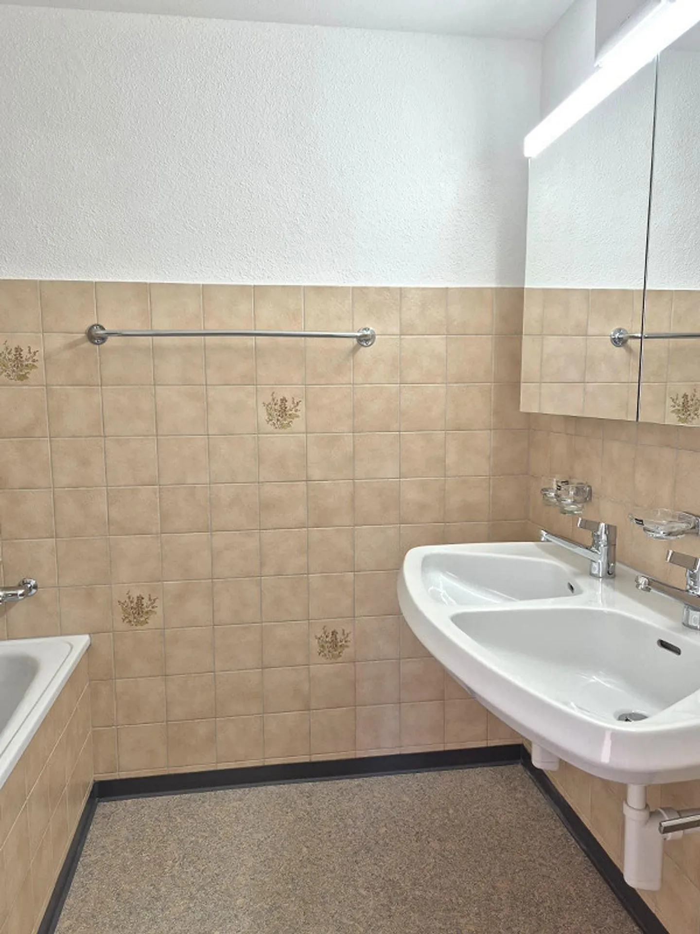 Your new home in a quiet and child-friendly residential area - Photo 4 of 8