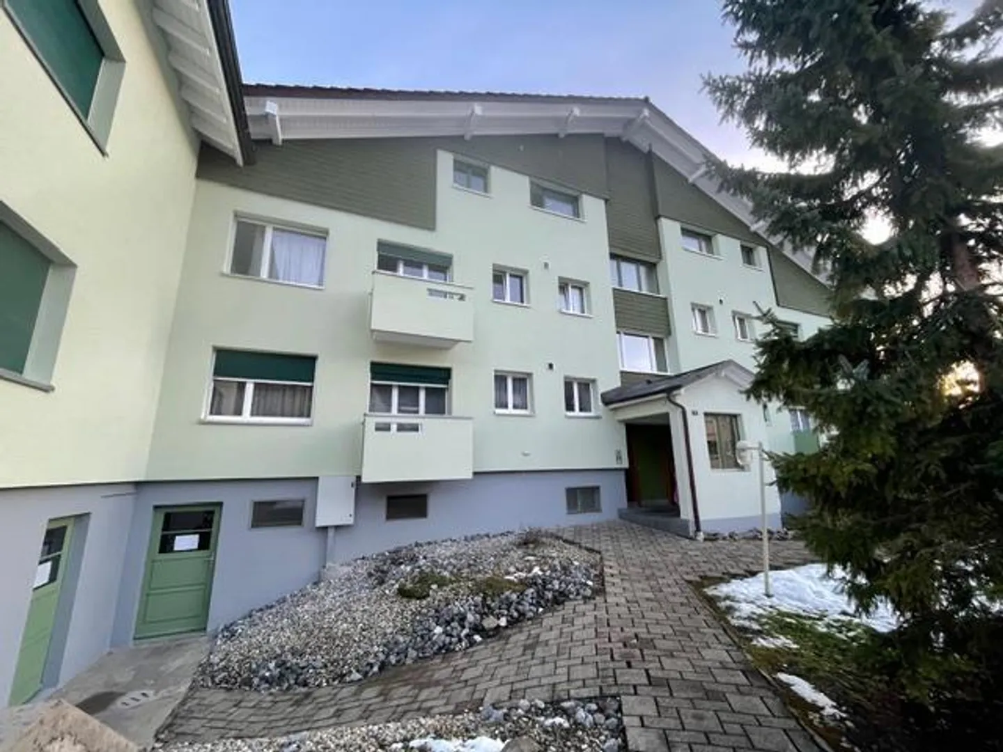 Appartamento di 3 stanze in una posizione tranquilla - Foto 13 di 13