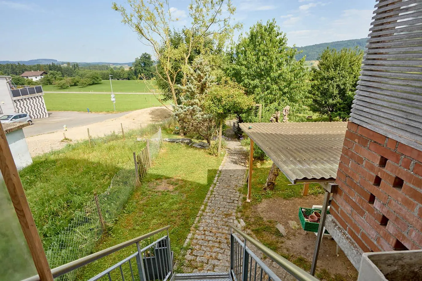 6,5 stanze di famiglia con grande giardino - Foto 2 di 11