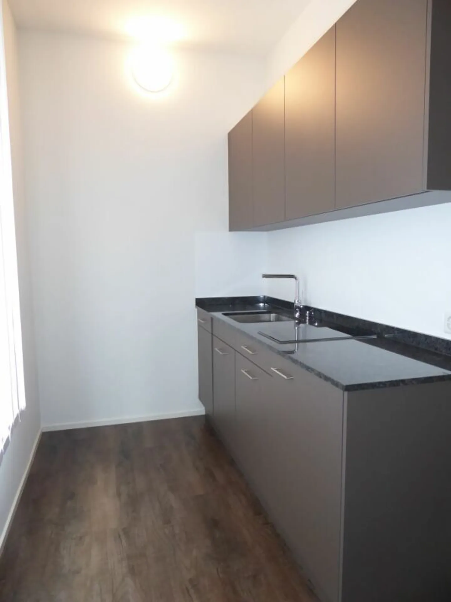 vielseitig nutzbare Gewerbefläche im Zentrum von Mels - Foto 4 von 10