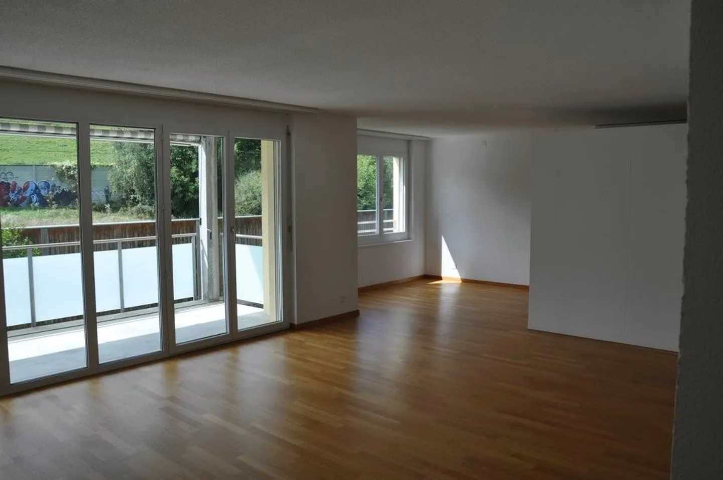 Blumenrain: moderno e ampio appartamento di 3,5 stanze con balcone - Foto 3 di 12