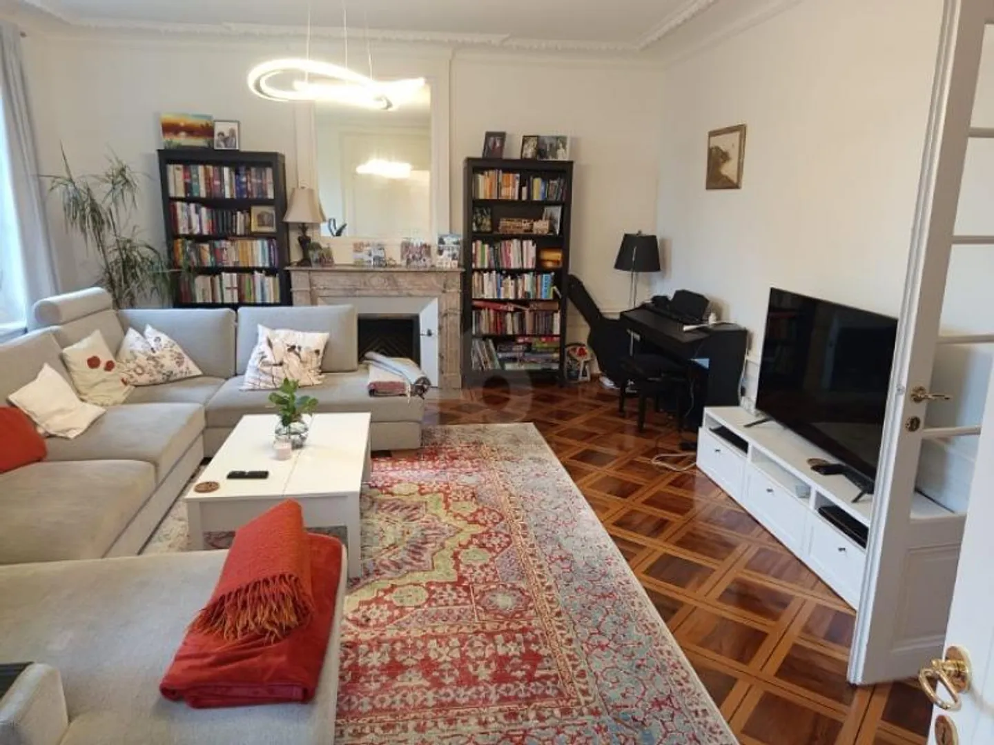 Appartamento 7.5 stanze - Foto 2 di 6
