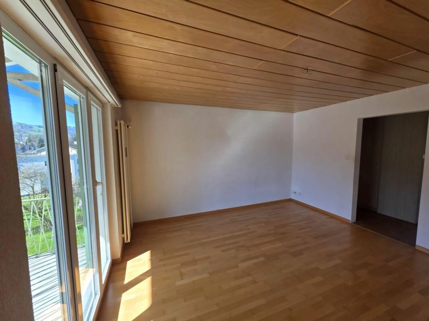 More sky, more green, more space for life - Photo 1 of 9