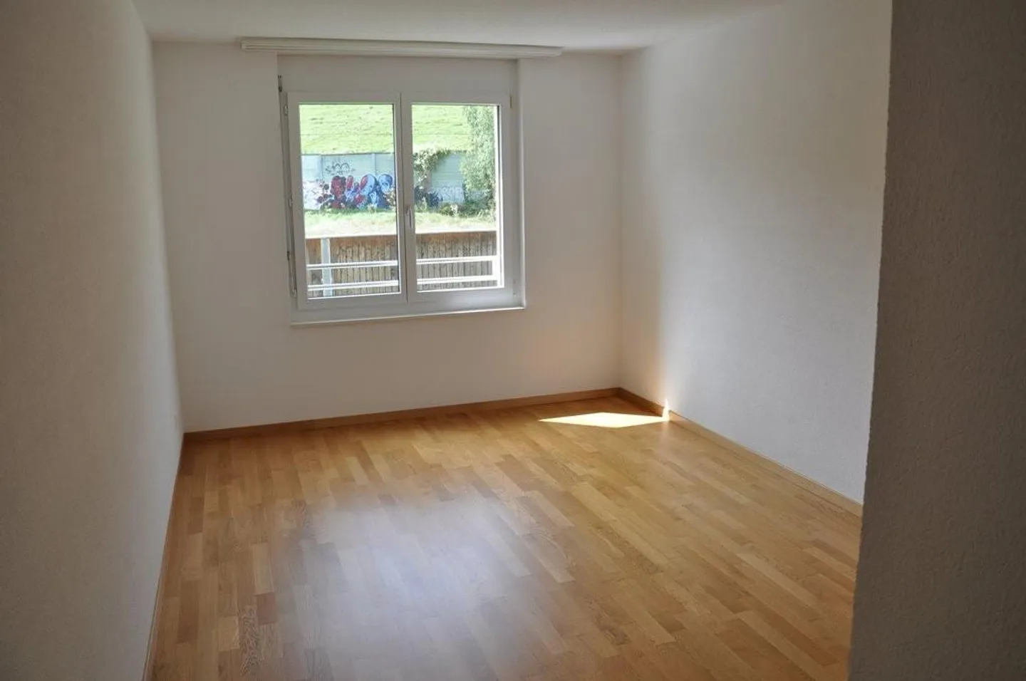 Blumenrain: moderno e ampio appartamento di 3,5 stanze con balcone - Foto 5 di 12