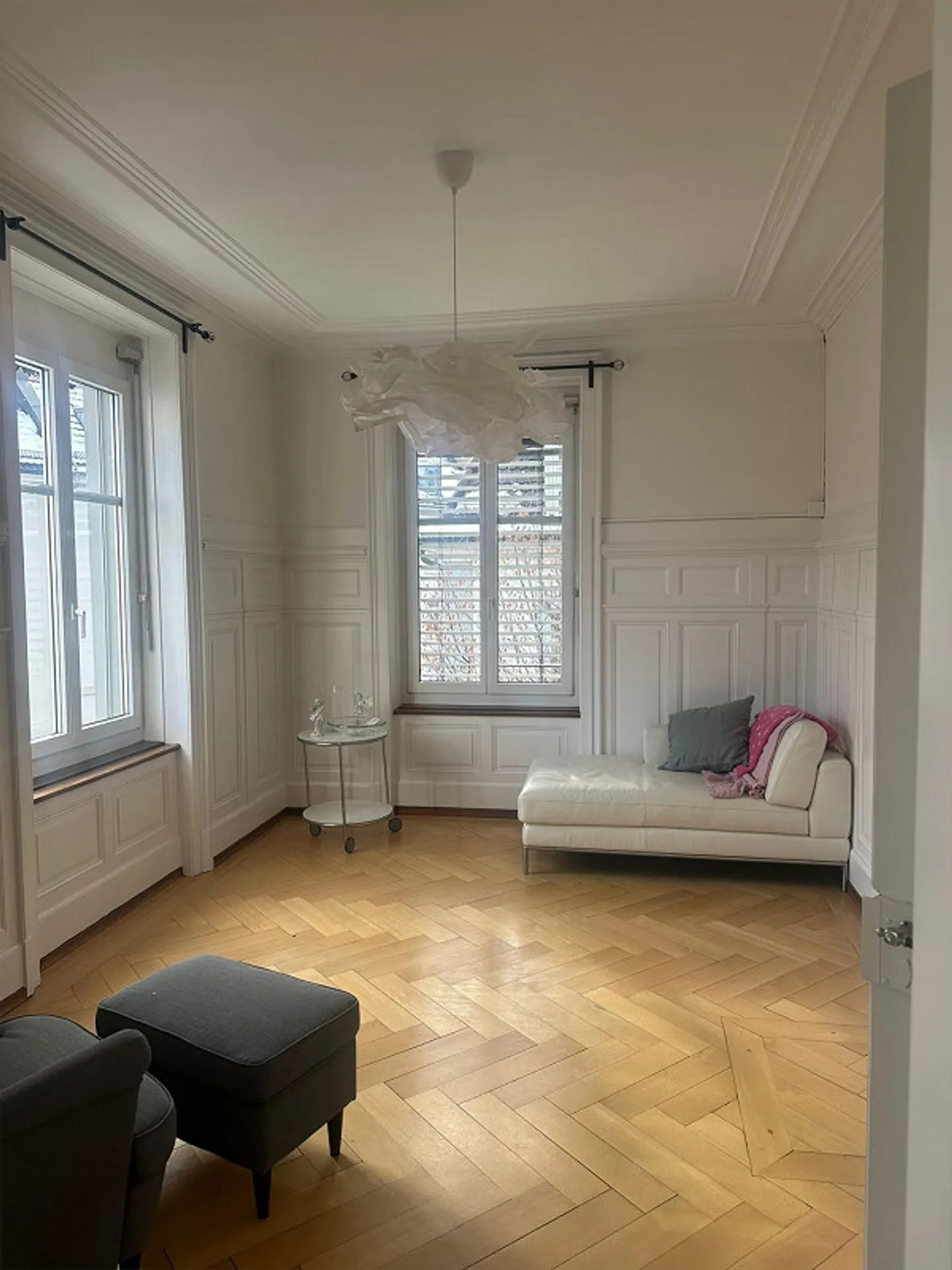 Chambre partagée fraîchement rénovée directement à la gare de Saint-Gall 🏠 - Photo 5 sur 9