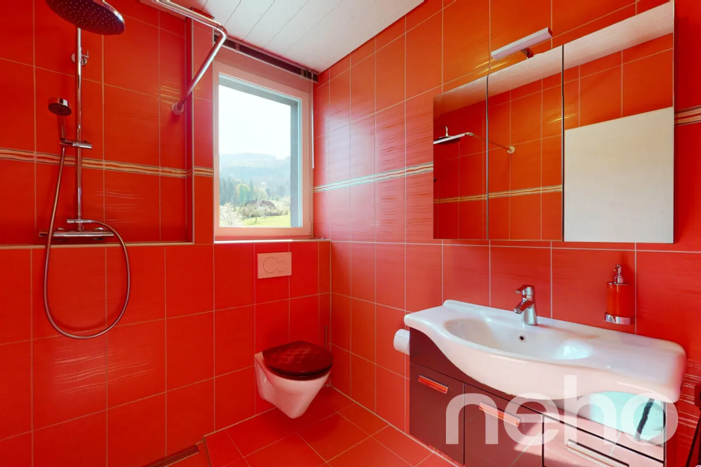 Charmantes Einfamilienhaus mit atemberaubendem Blick und großem Garten in Ba - Foto 11 von 13