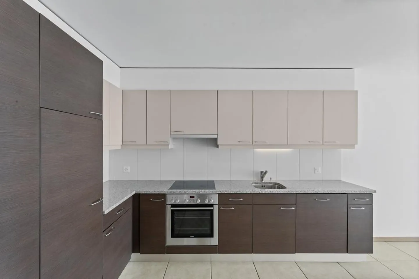 GERÄUMIG UND HELL - Foto 9 von 11