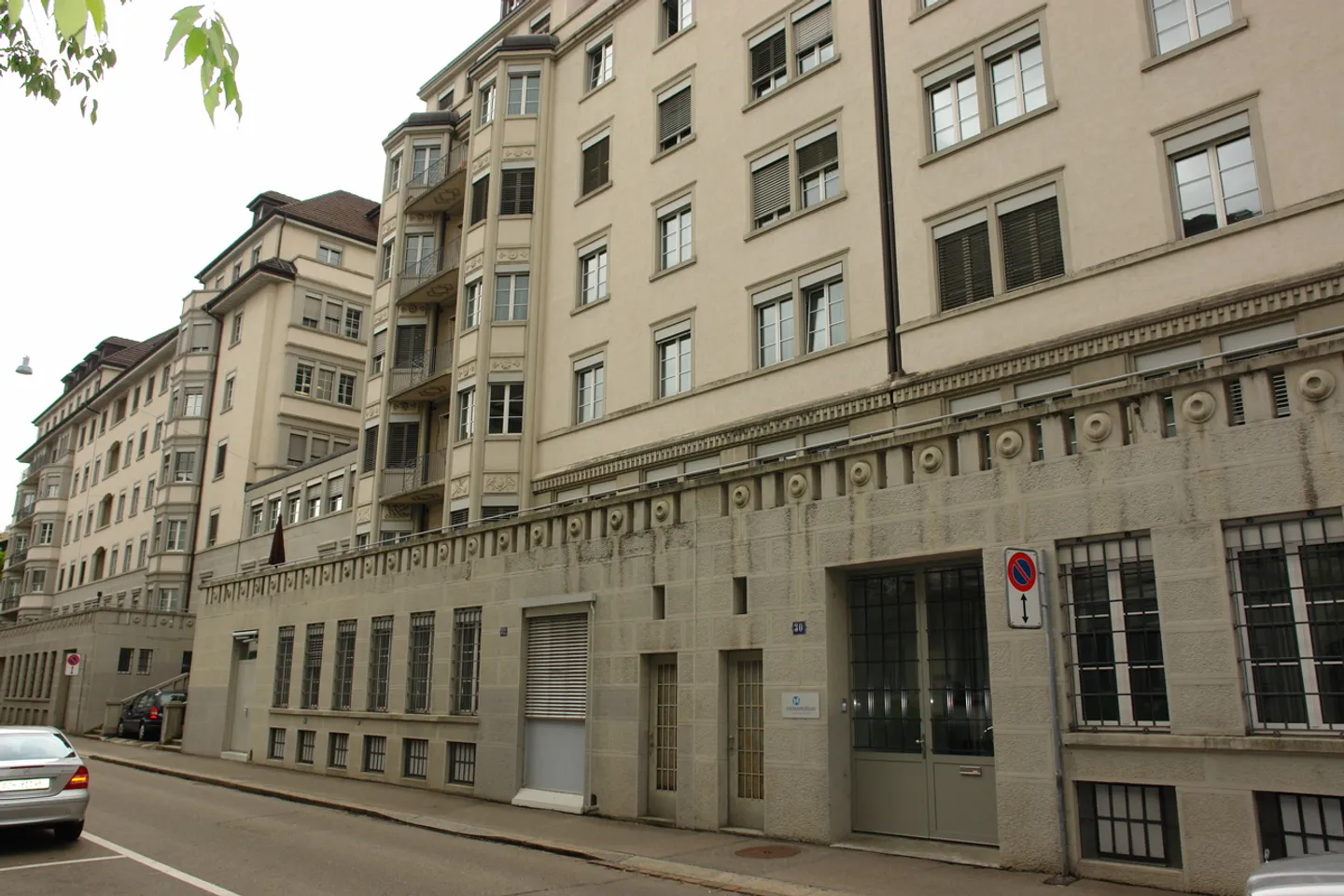 Appartement central 2.5 pièces - Photo 1 sur 6