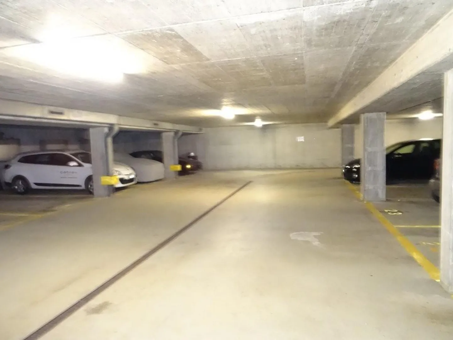 Posto auto gratuito a Wangen ZH - Foto 2 di 2