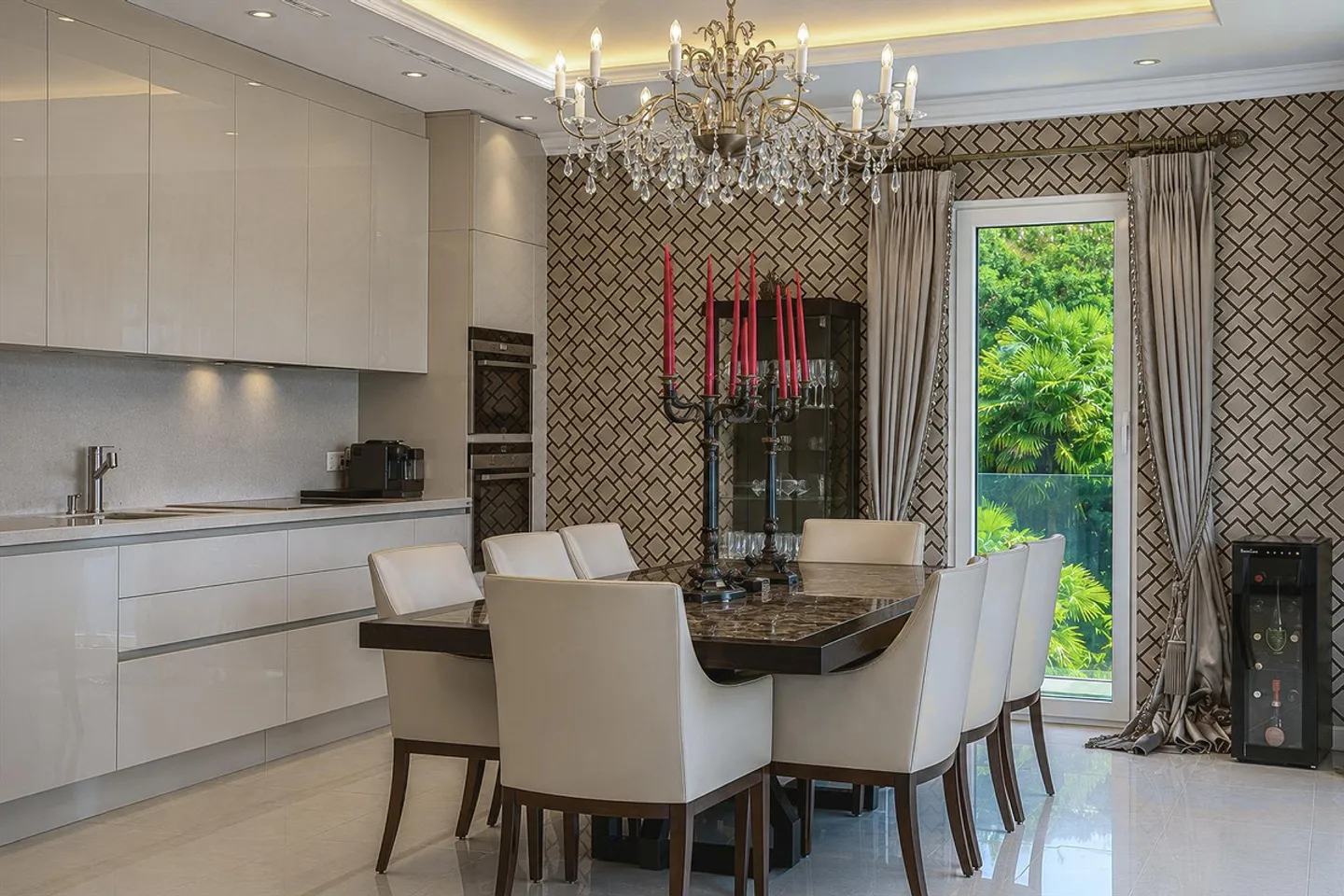Lakeside Penthouse in Lugano - Photo 4 of 20