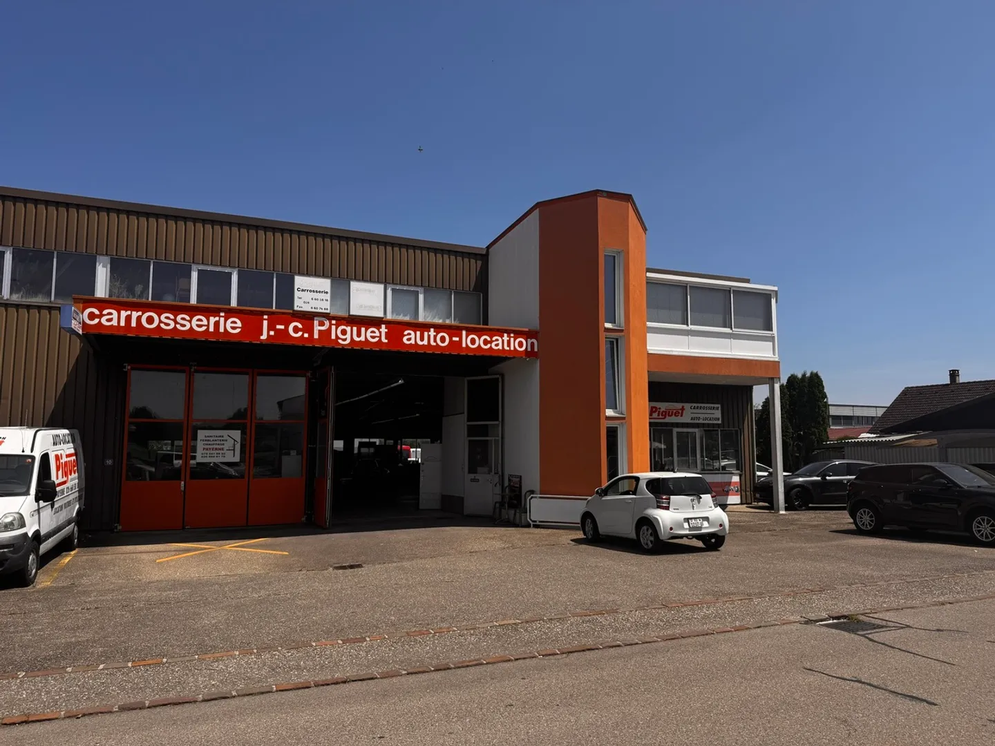 Payerne, in affitto, deposito di 300 m2, accesso con due grandi porte - Foto 1 di 6