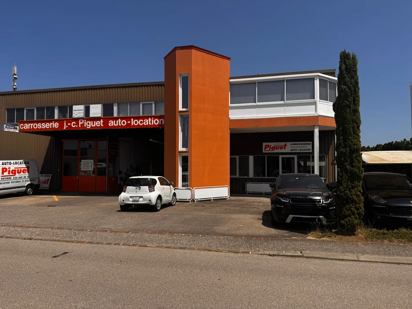 Payerne, in affitto, deposito di 300 m2, accesso con due grandi porte - Foto 2 di 6
