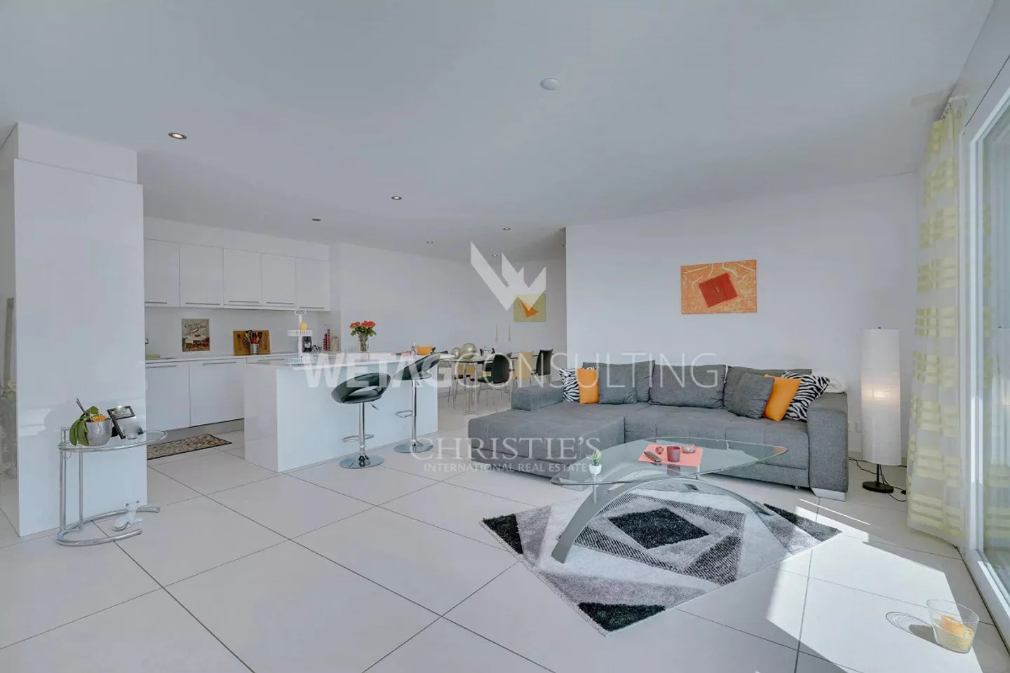 Gordola: Appartamento confortevole e moderno con terrazza coperta ... - Foto 3 di 11
