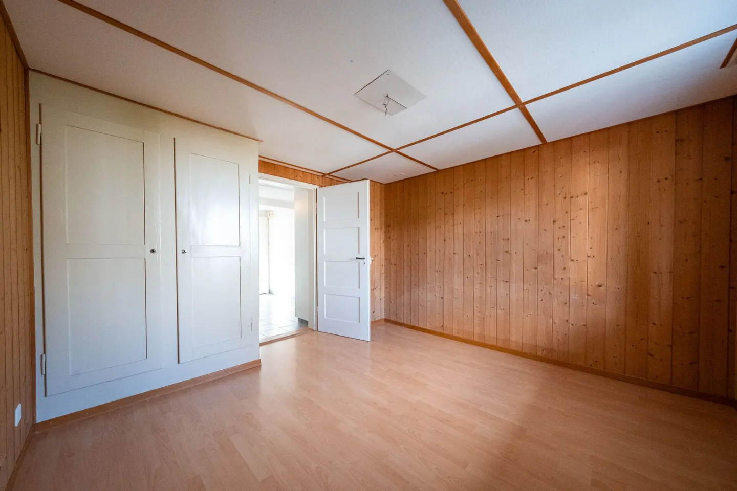 Casa bifamiliare con garage, officina e locali di stoccaggio in vendita - Foto 14 di 39