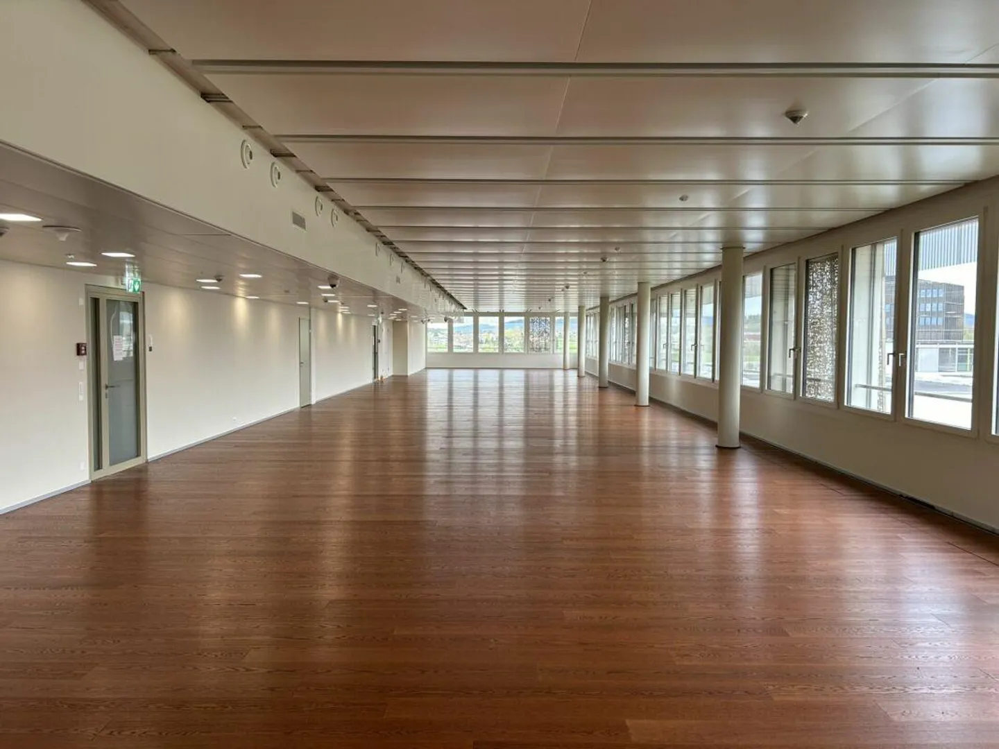 Suurstoffi Area - Your Business in a Dynamic Environment - Photo 4 of 5