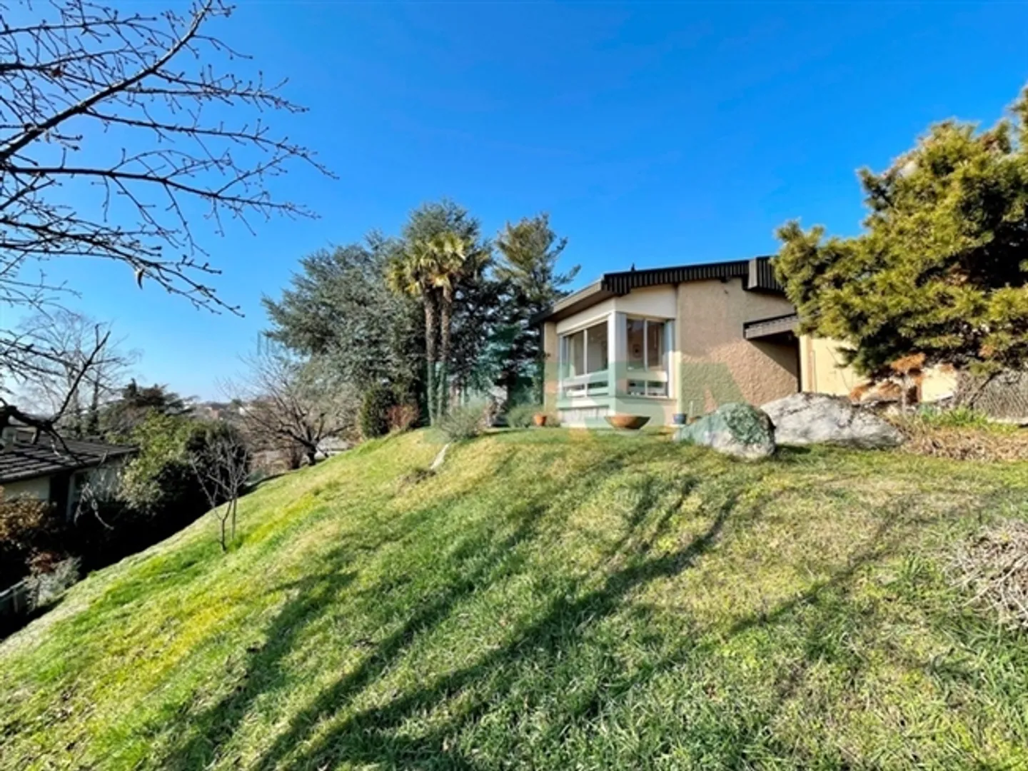 Villa confortable dans un bel emplacement panoramique avec une belle vue - Photo 3 sur 13