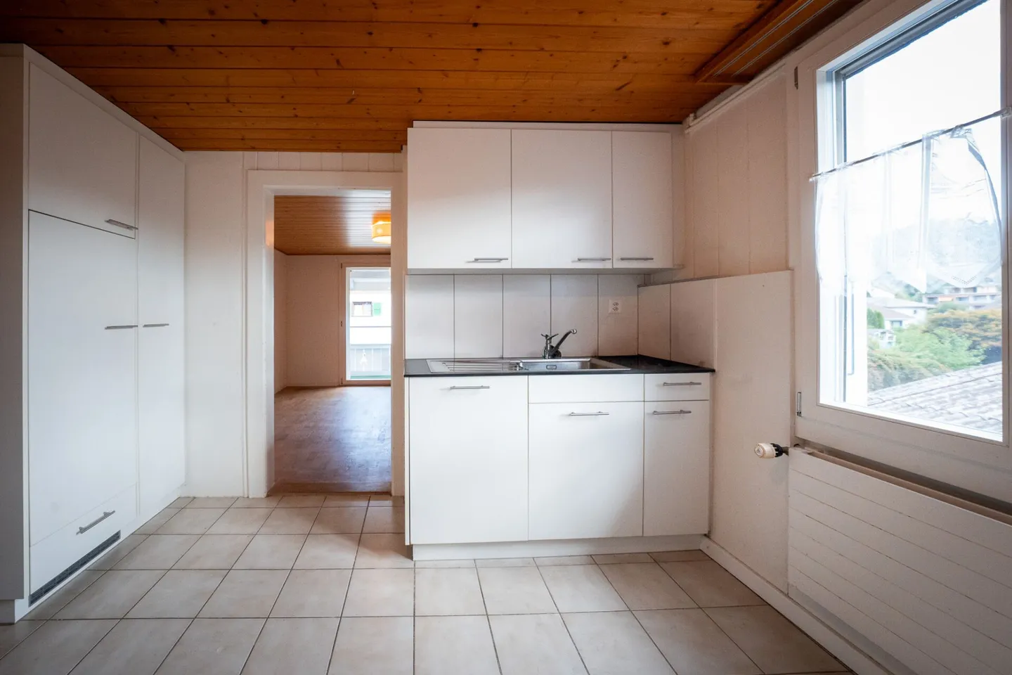 Casa bifamiliare con garage, officina e locali di stoccaggio in vendita - Foto 22 di 39