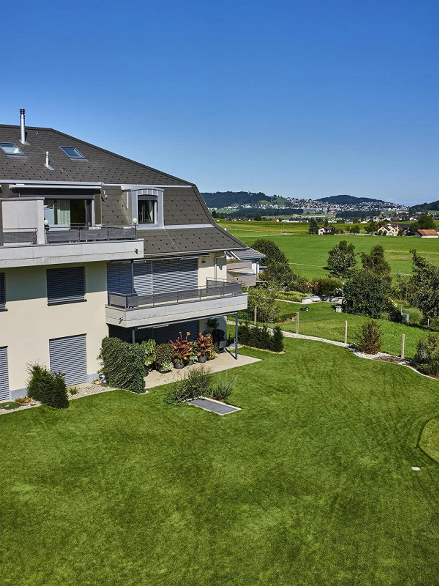 Maisonette spaziosa, luminosa, tranquilla e nel verde, 159m² - Foto 1 di 24