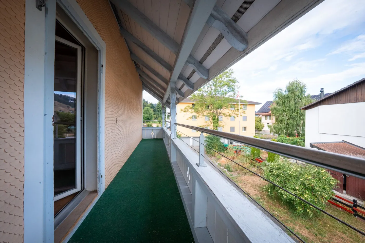 Casa bifamiliare con garage, officina e locali di stoccaggio in vendita - Foto 29 di 39
