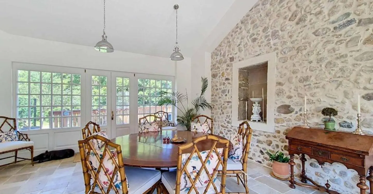 An exceptional residence in the heart of Genolier - Photo 5 of 13