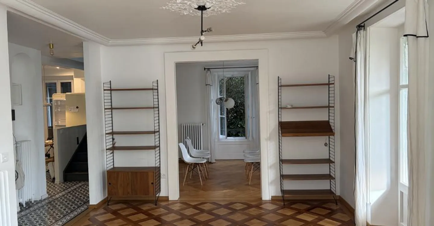 Magnificent triplex with large garden in the center of Lausanne - Photo 2 of 12