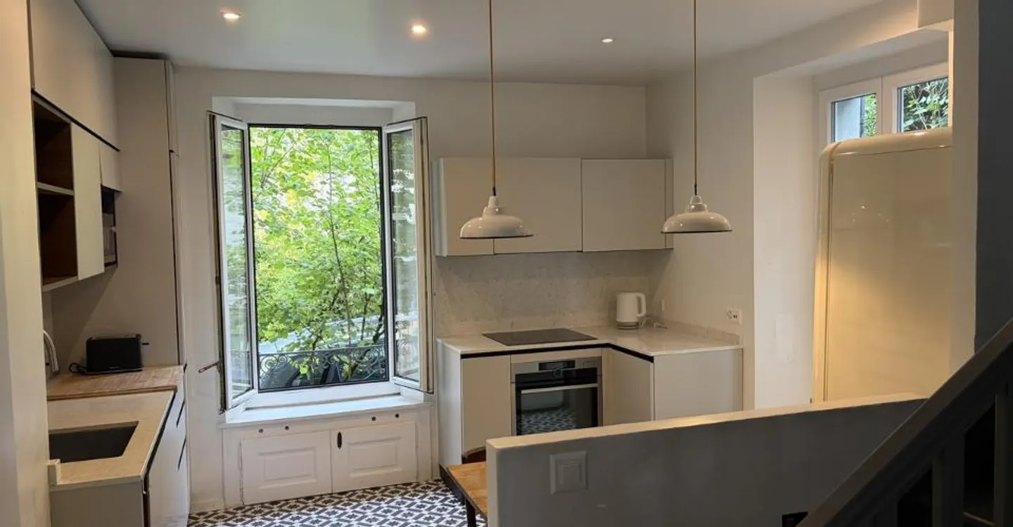 Magnificent triplex with large garden in the center of Lausanne - Photo 3 of 12