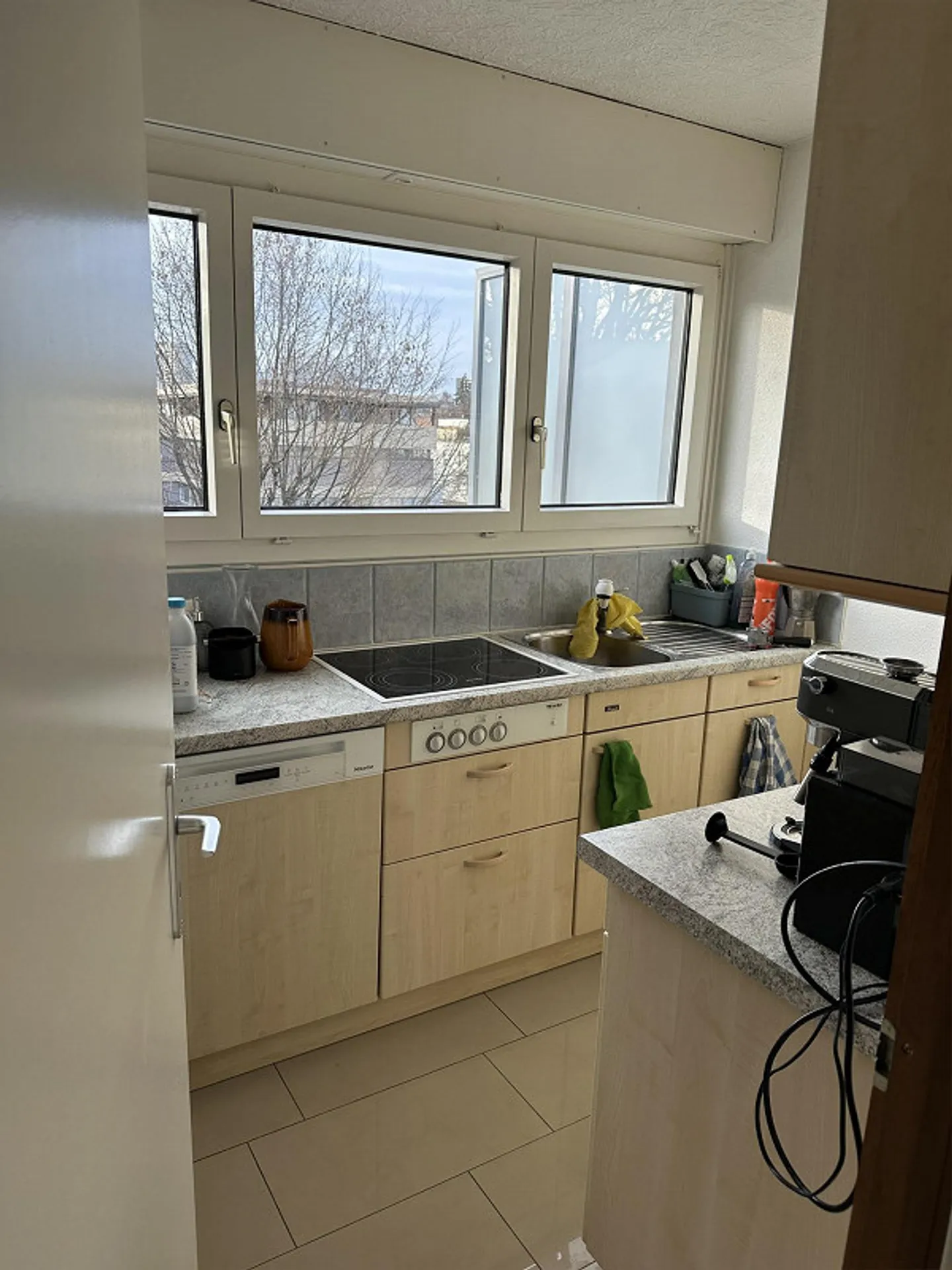 Bright 3.5 Apartment in Bethlehem - Photo 2 of 9
