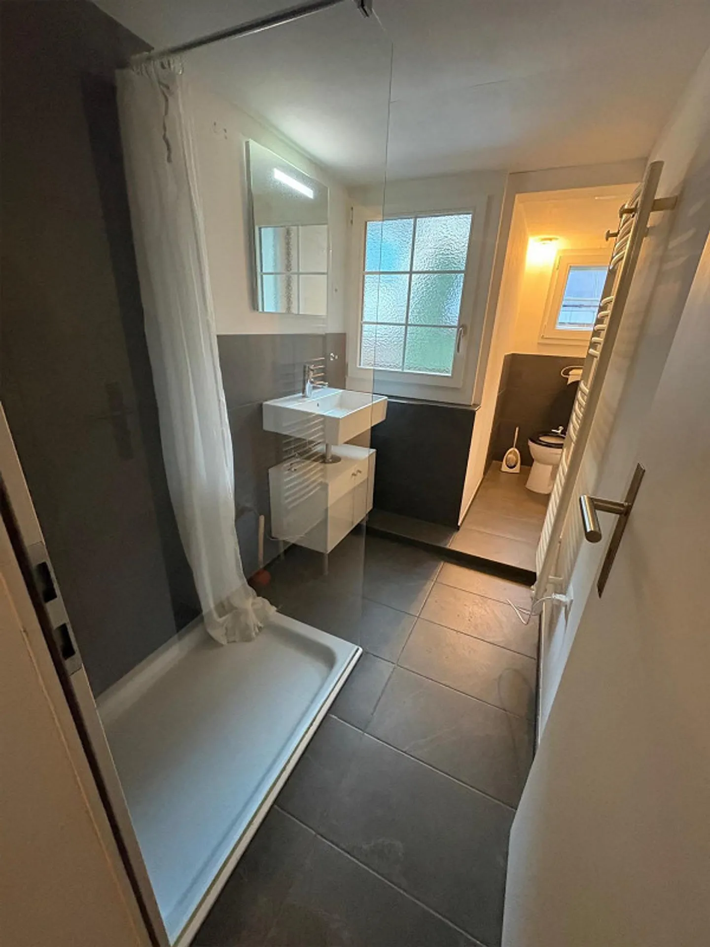 möbliert 2.5 Zi-Wohnung in Göschenen/Andermatt - Foto 3 von 7