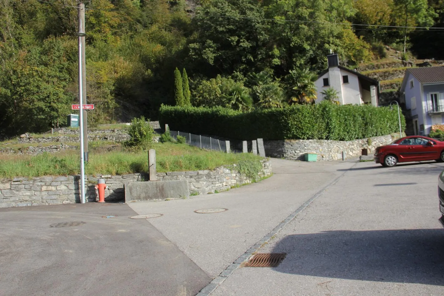 «Dorfrustico zum Ausbauen mit kleinem  Garten mit zwei Bauprojekten / rustico di nucleo da riattare con piccolo giardino con due progetti» - Foto 22 di 34