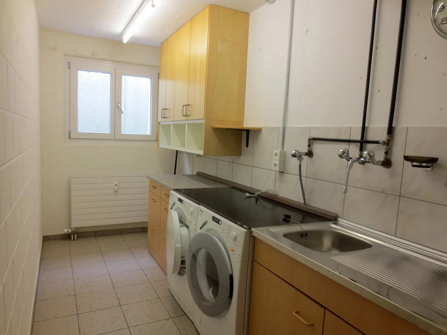 Modernes Apartment mit grossem Balkon - Foto 25 von 30