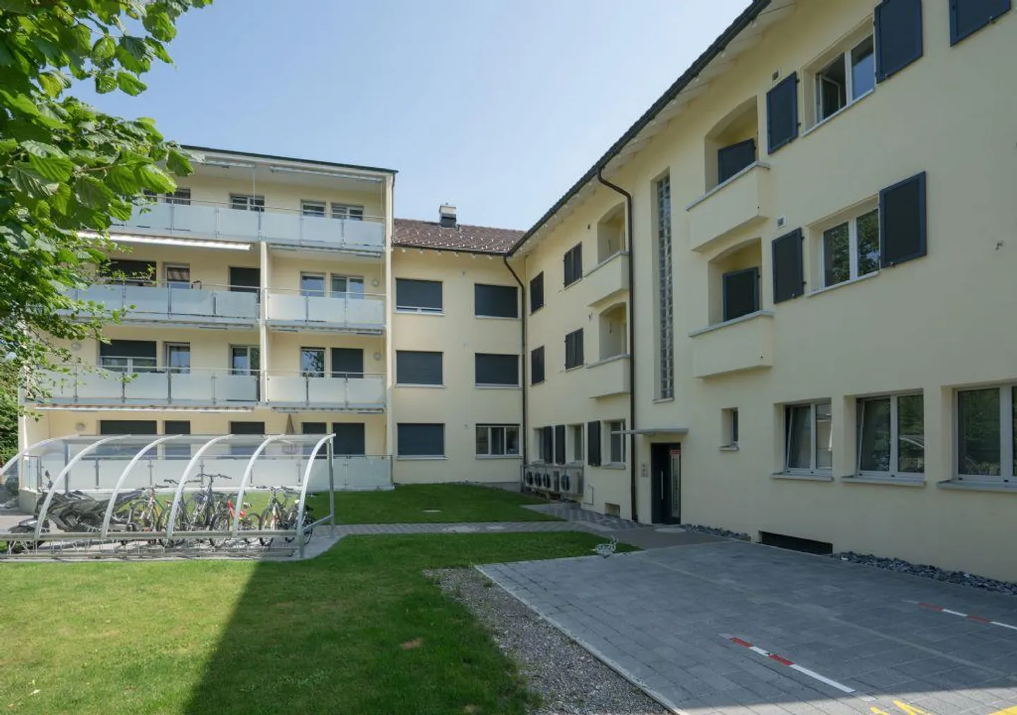 APPARTAMENTO SOTTO IL TETTO | ACCOGLIENTE | CENTRALE - Foto 1 di 8