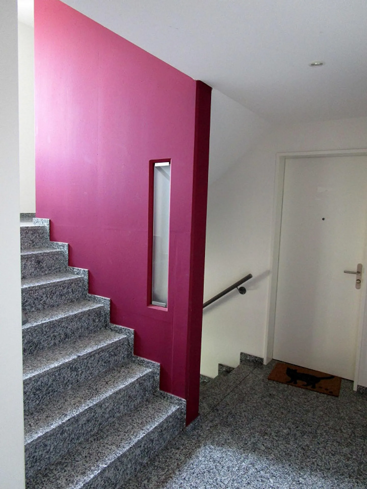 Modernes Apartment mit grossem Balkon - Foto 28 von 30
