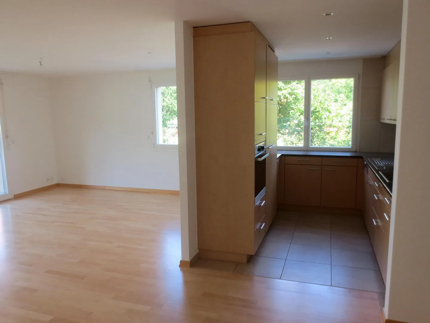 Modernes Apartment mit grossem Balkon - Foto 29 von 30