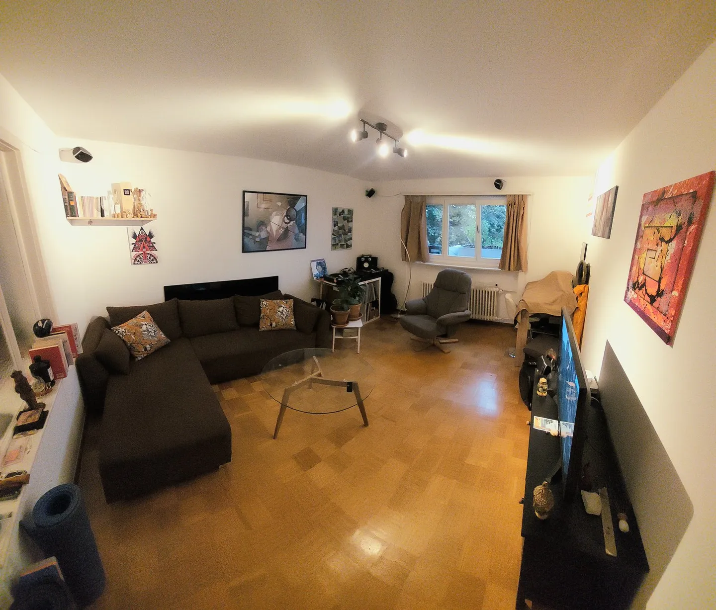 Appartamento moderno di 2 stanze in un quartiere tranquillo - Foto 1 di 6
