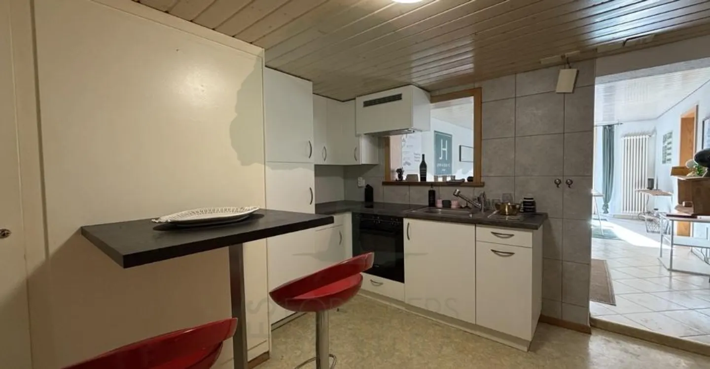 Edificio a reddito misto nel cuore della vecchia città di Porrentruy - Foto 6 di 11