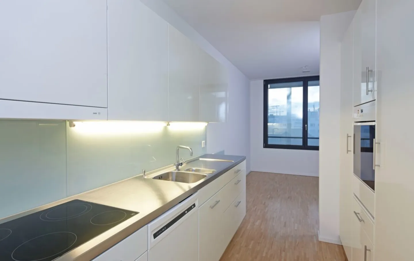 Original apartment directly at HB Winterthur - Photo 4 of 7