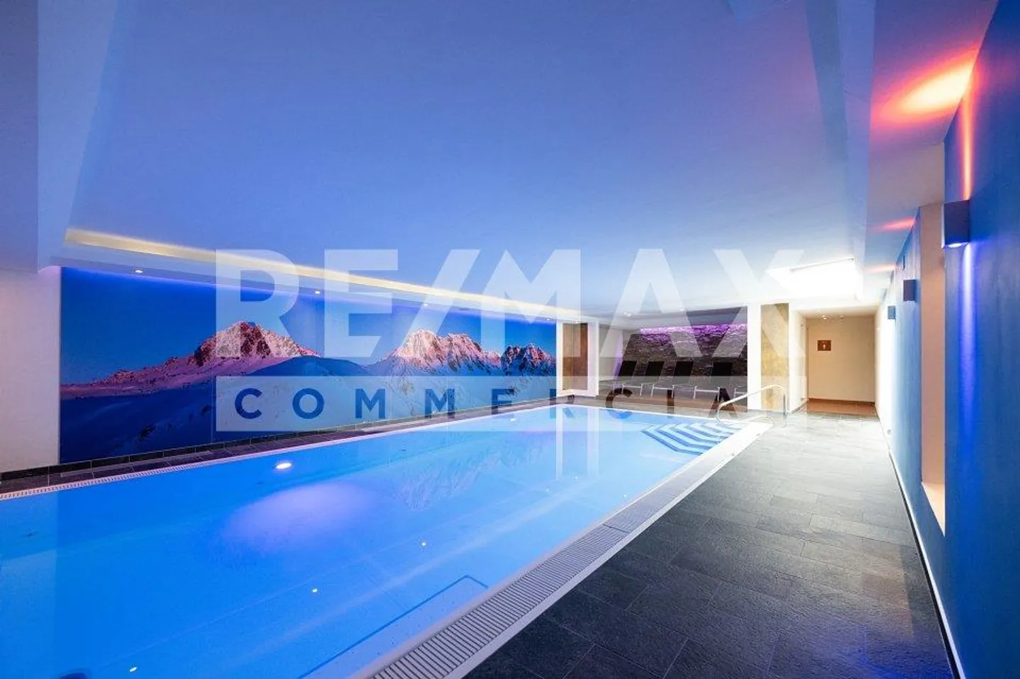 Propriété commerciale de premier plan à Samnaun : Hôtel Garni 4 étoiles et boutique hors taxes - Photo 8 sur 10