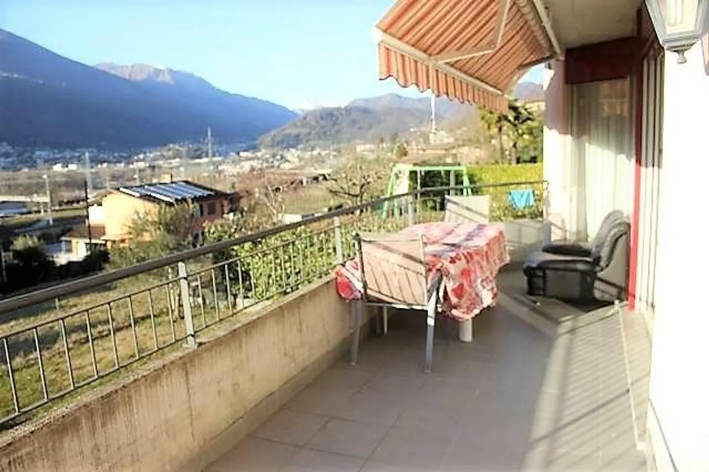 Villetta di 5 1/2 locali e 3 locali con giardino - Foto 2 di 18