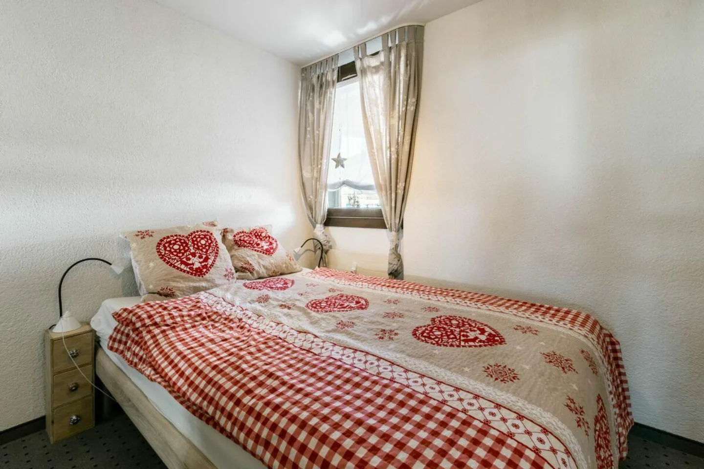 Zentrale Wohnung mit Bergblick - Foto 9 von 15