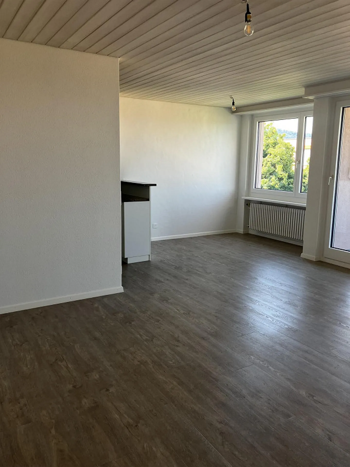 4.5 Zimmer Wohnung mit Aussicht - Foto 2 von 11