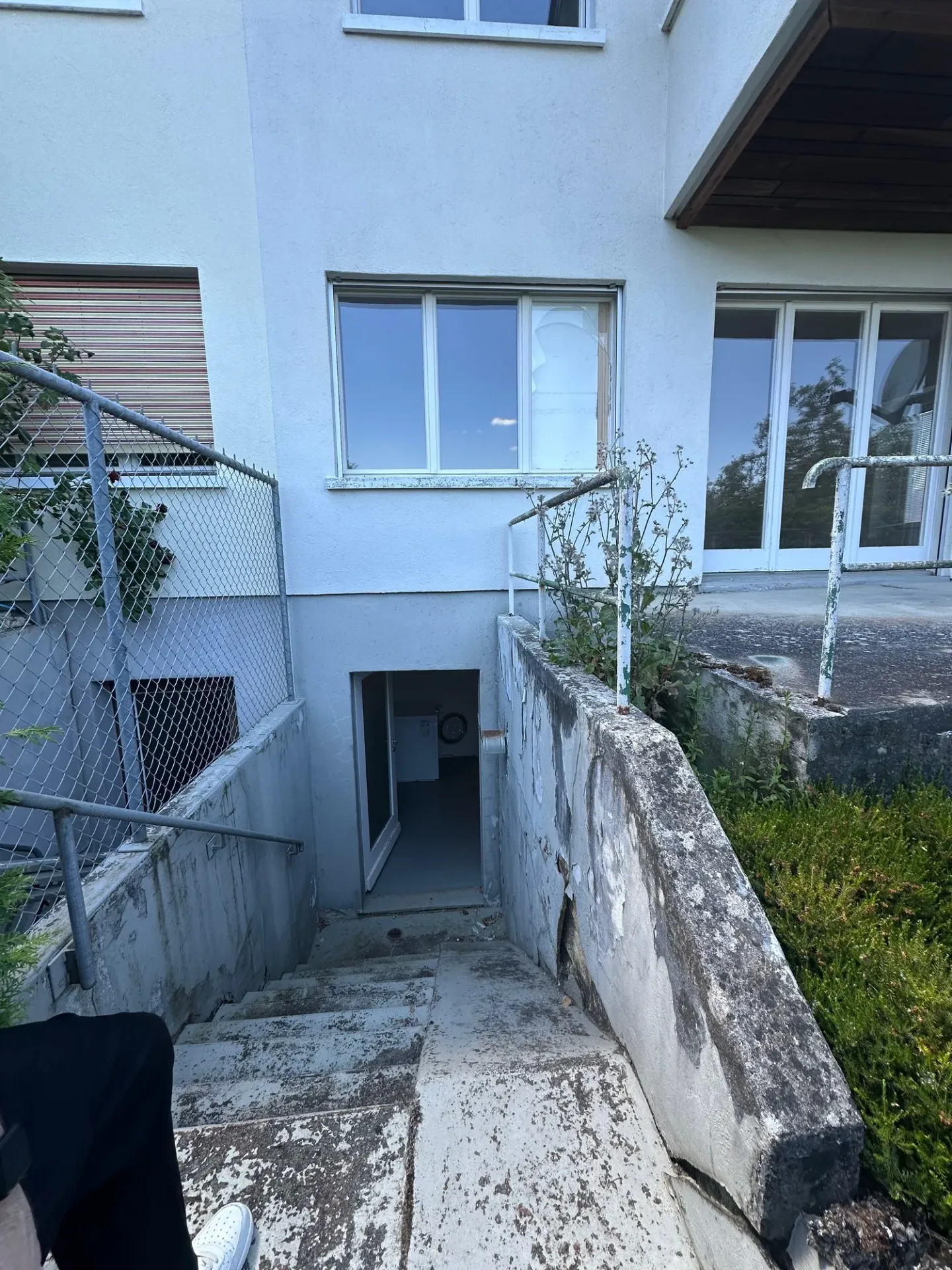 Maison jumelée à Hofstetten-Flüh – Objet de rénovation bien situé - Photo 17 sur 35