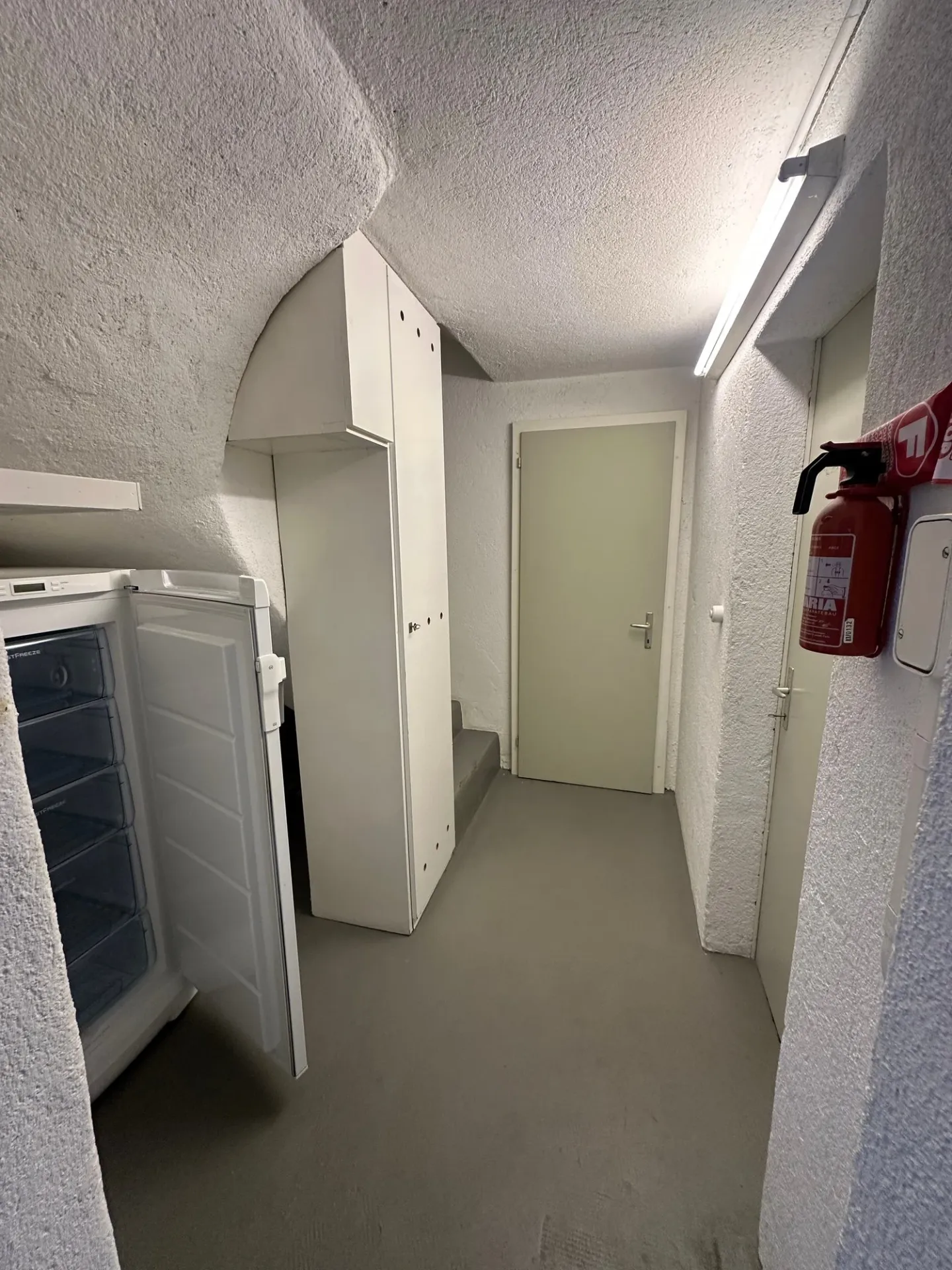 Maison jumelée à Hofstetten-Flüh – Objet de rénovation bien situé - Photo 18 sur 35