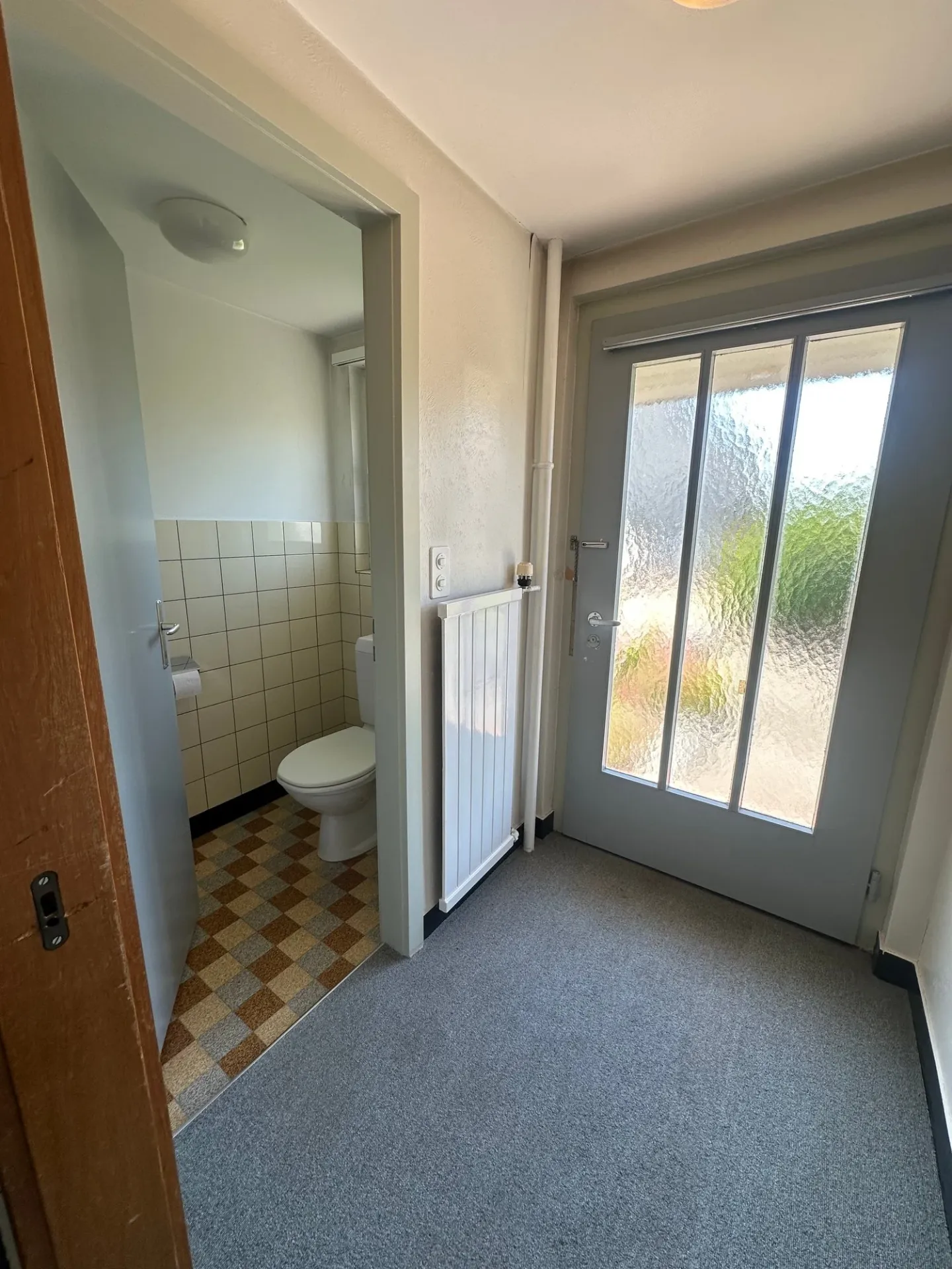 Maison jumelée à Hofstetten-Flüh – Objet de rénovation bien situé - Photo 8 sur 35