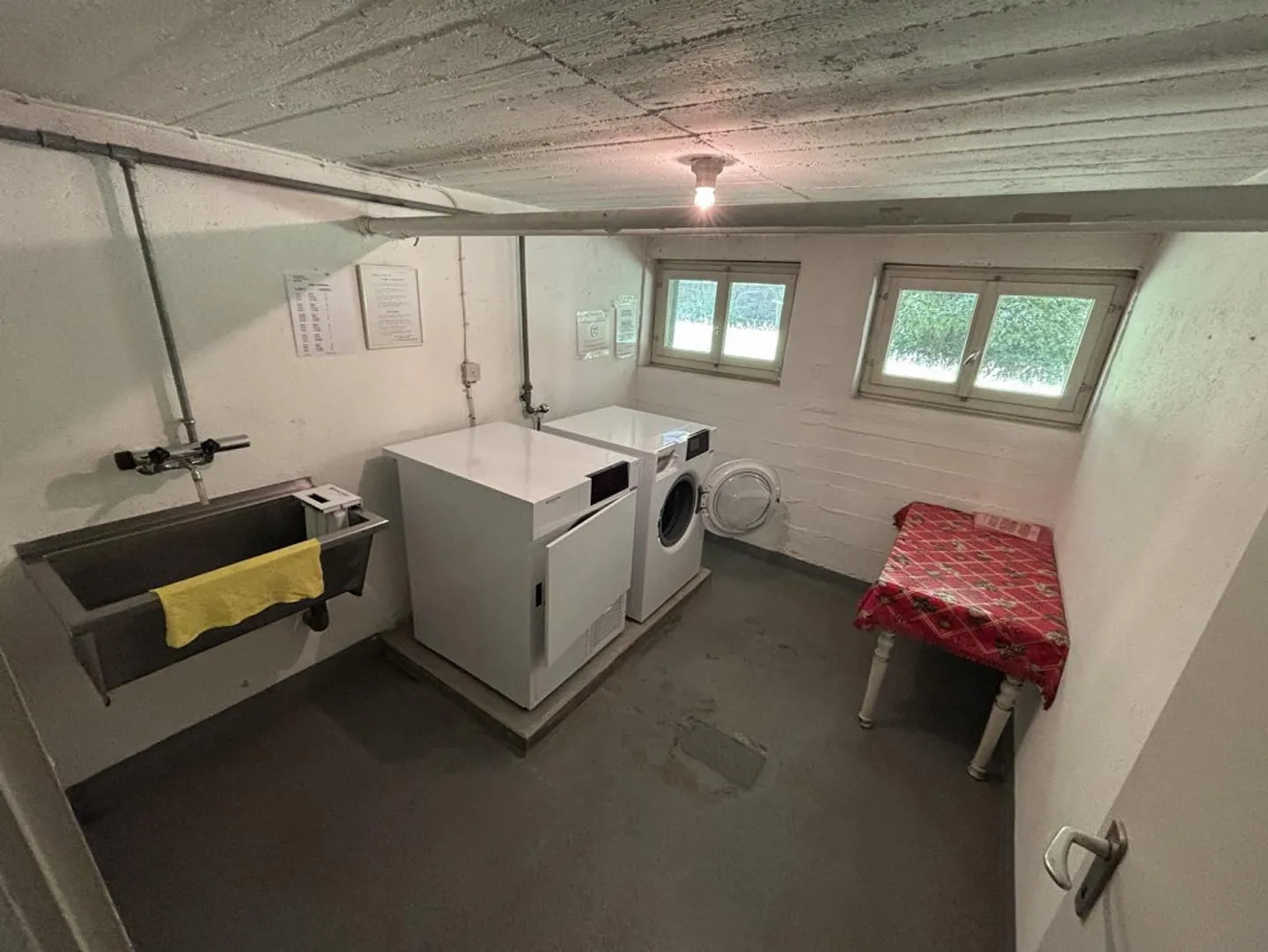 4.5-room apartment, partially renovated, on the second floor of a residential building in a quiet and sunny location./4.5-room apartment located on the 2nd floor - Photo 14 of 20