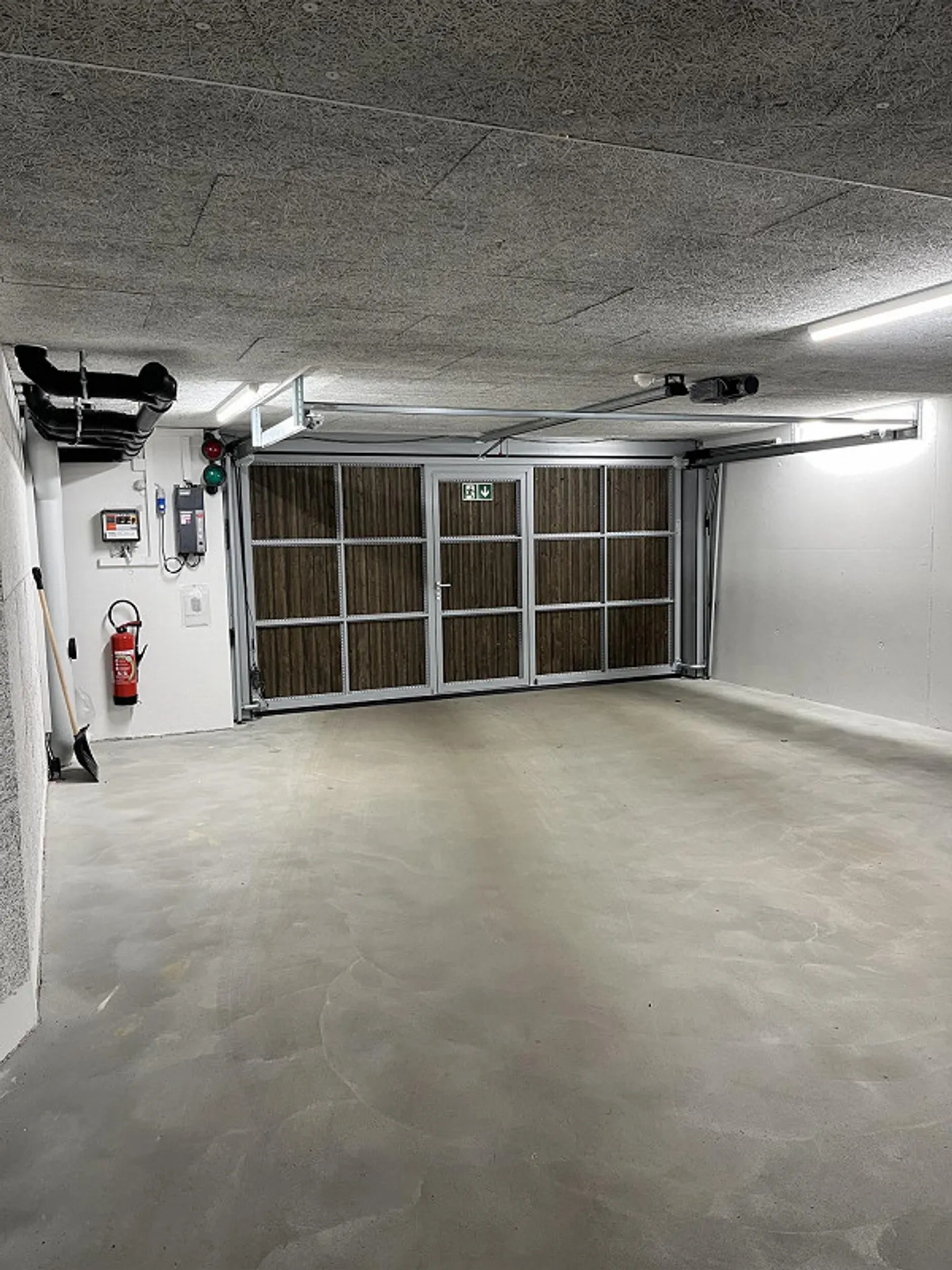 Underground parking space near the university - Photo 2 of 5