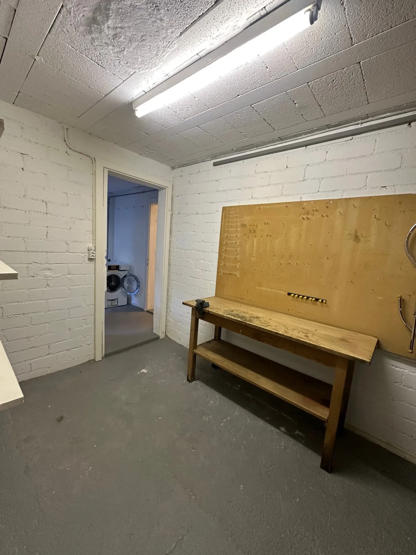 Maison jumelée à Hofstetten-Flüh – Objet de rénovation bien situé - Photo 32 sur 35