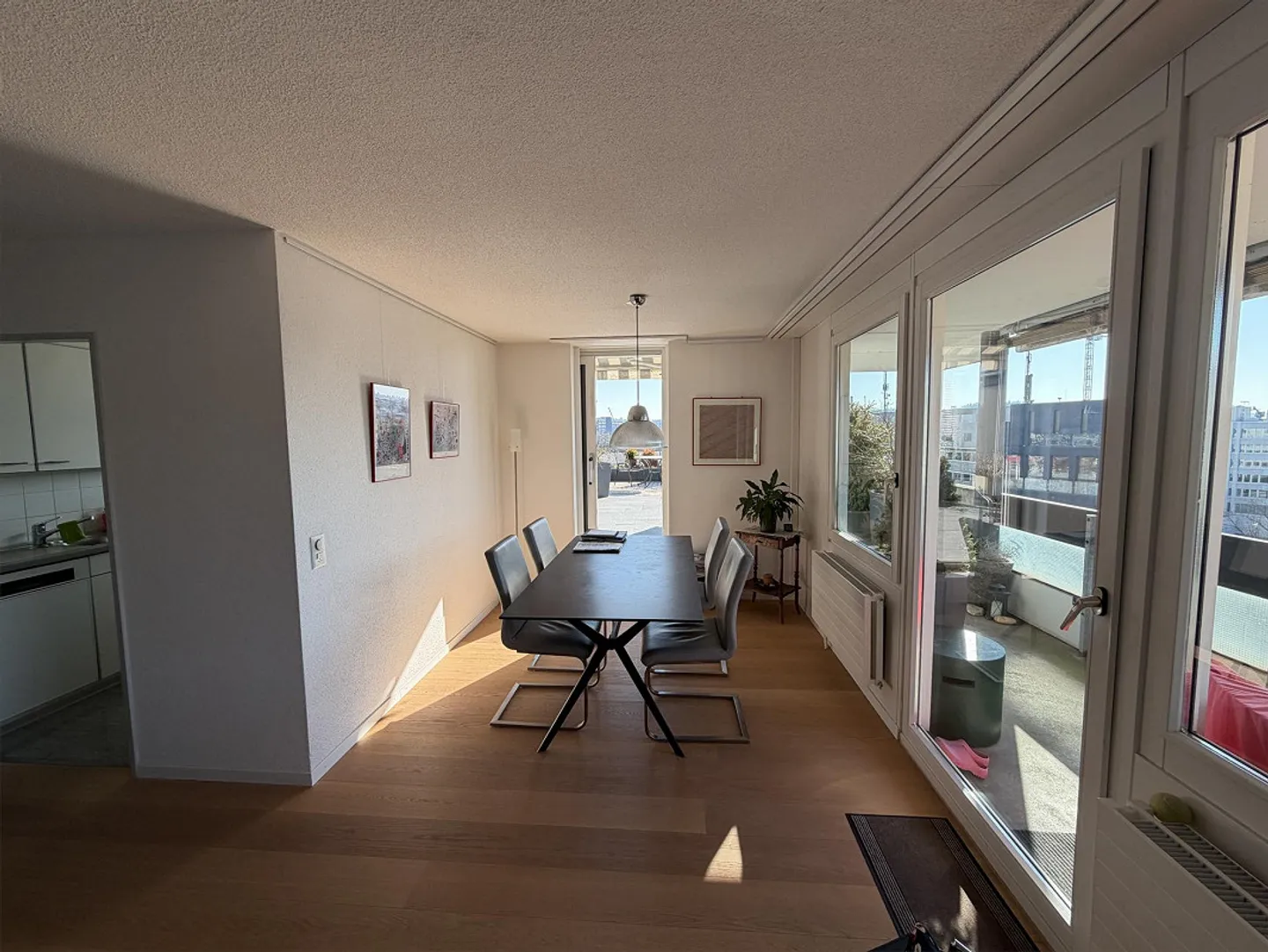Penthouse avec grande terrasse sur le toit – 4.5 pièces au-dessus des toits d'Aarau - Photo 4 sur 15