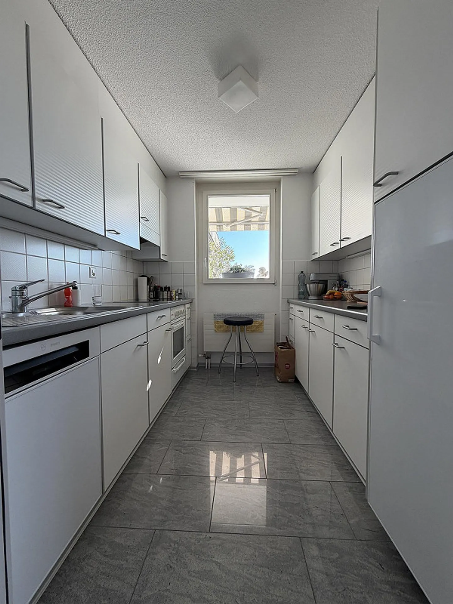 Penthouse avec grande terrasse sur le toit – 4.5 pièces au-dessus des toits d'Aarau - Photo 5 sur 15