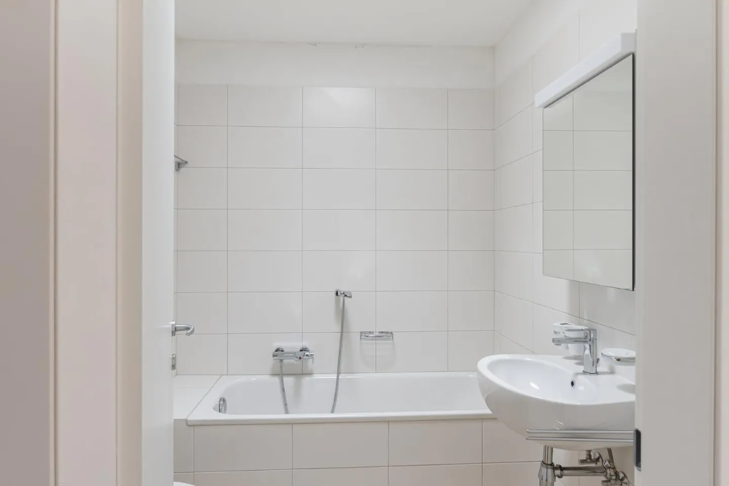 Wohnen mit Eleganz und Stil - Foto 3 von 8