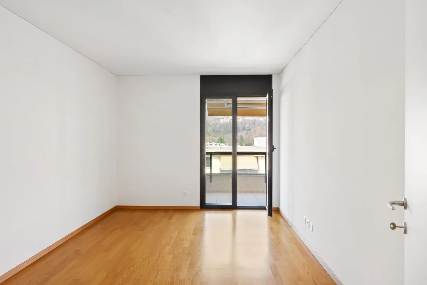 Wohnen mit Eleganz und Stil - Foto 5 von 8